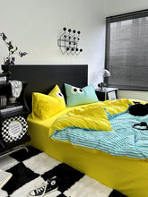 Big Eyes Bedding Set